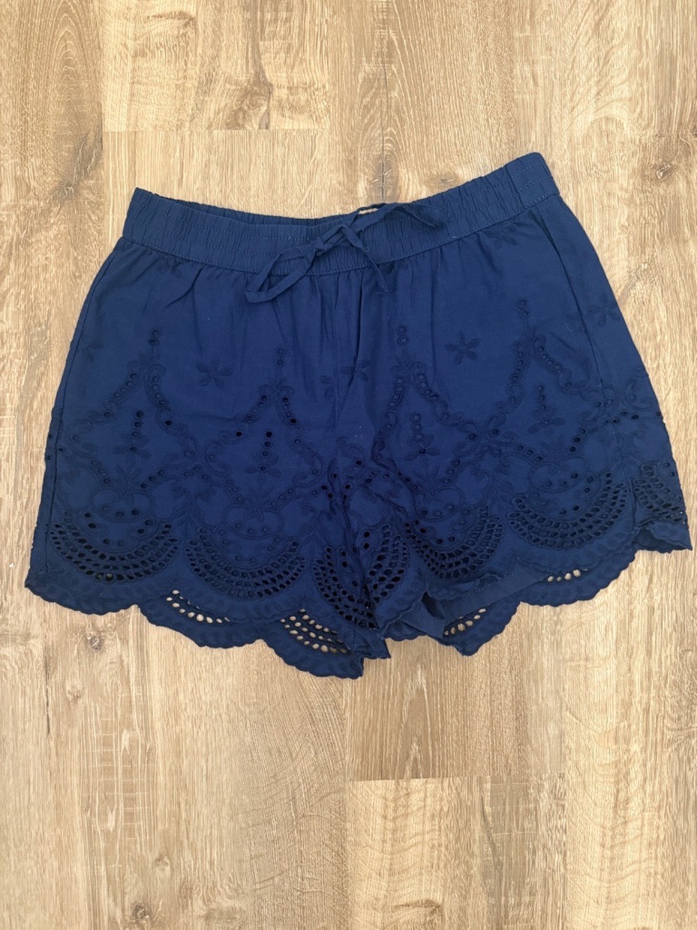 ANA Navy Eyelet Scallop Hem Women's Shorts